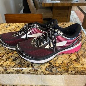 Women’s Brooks Running Shoes